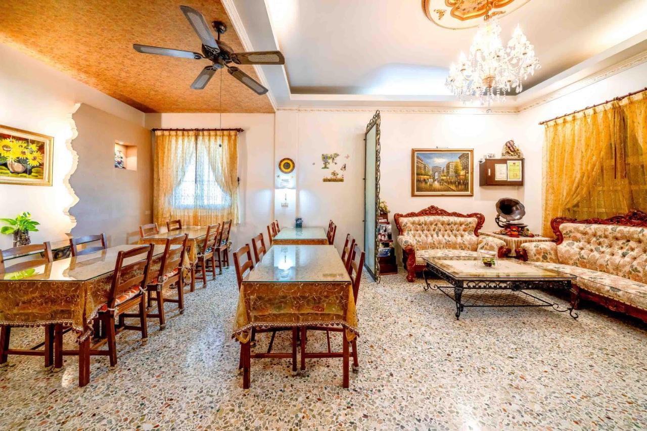 Sweetheart Homestay Luodong Exteriör bild