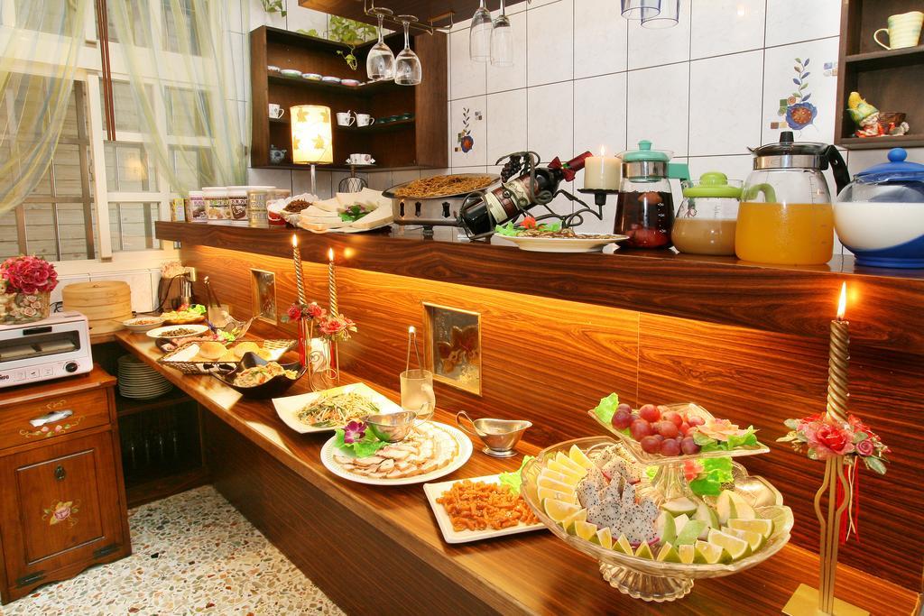 Sweetheart Homestay Luodong Exteriör bild